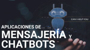 mano con un holograma de un robot representando un chatbot